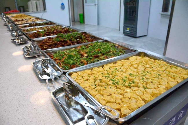 飯堂承包管不好不用愁，交給專(zhuān)業(yè)餐飲公司